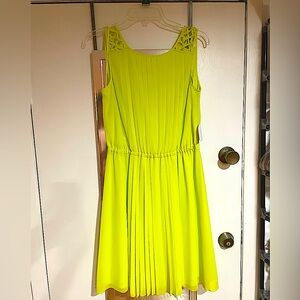 Jessica Simpson mini dress size 6